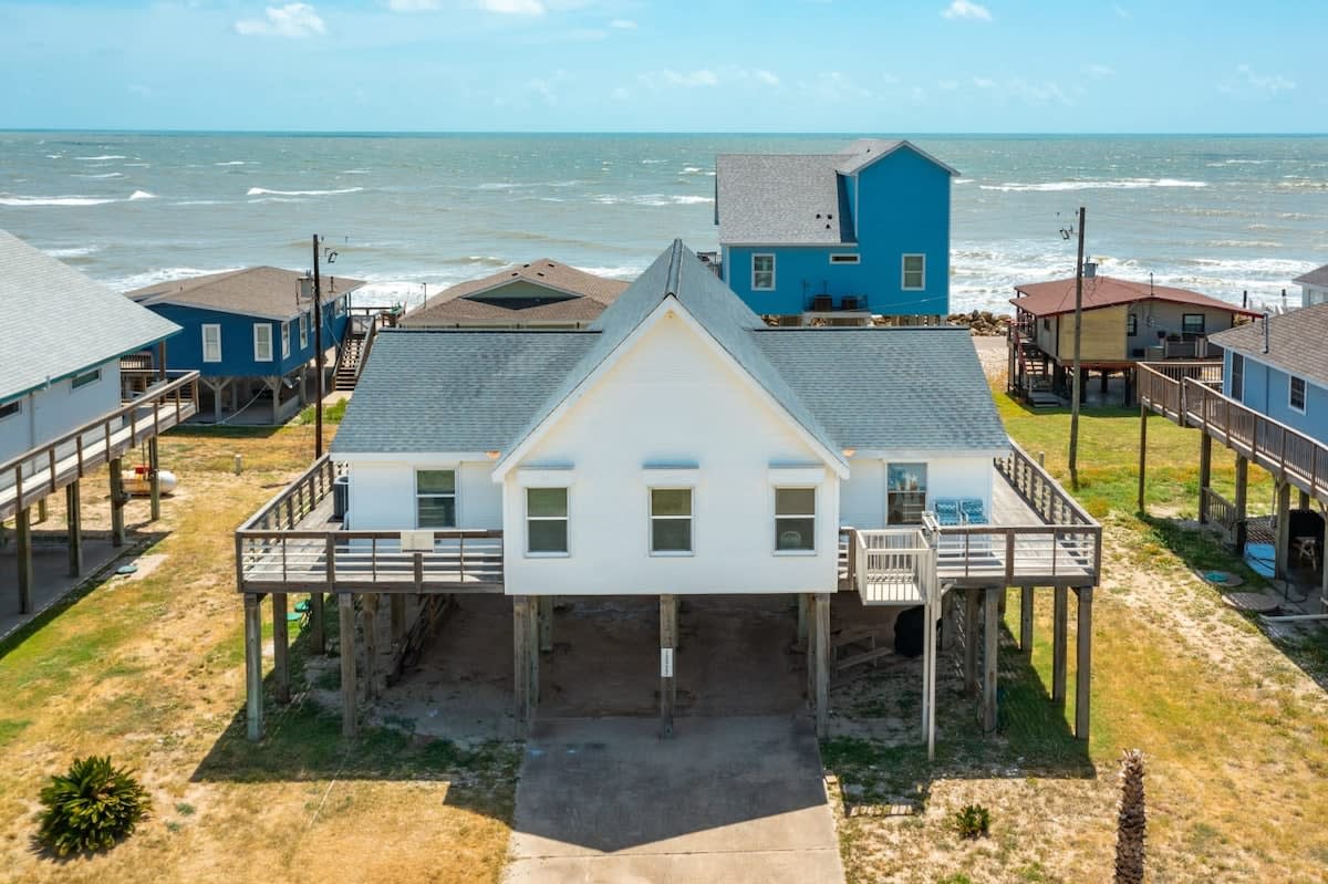 Sailors Delight Gleaming Ocean Huge Sea Deck
