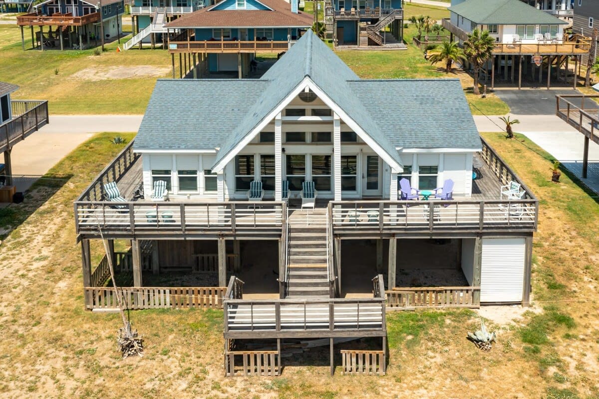 Sailors Delight Gleaming Ocean Huge Sea Deck | Photo 2