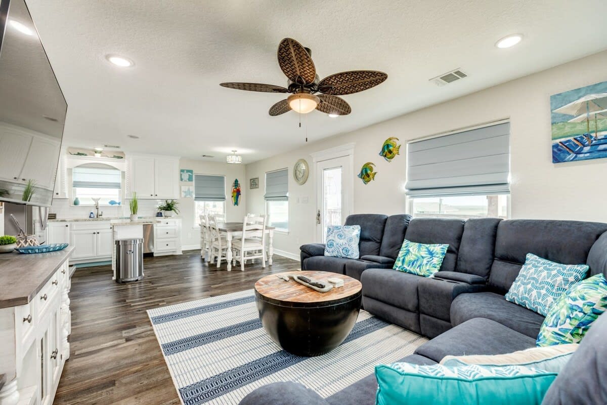 Pretty in Pink Flamingo Sea Breezes Sunsets 8