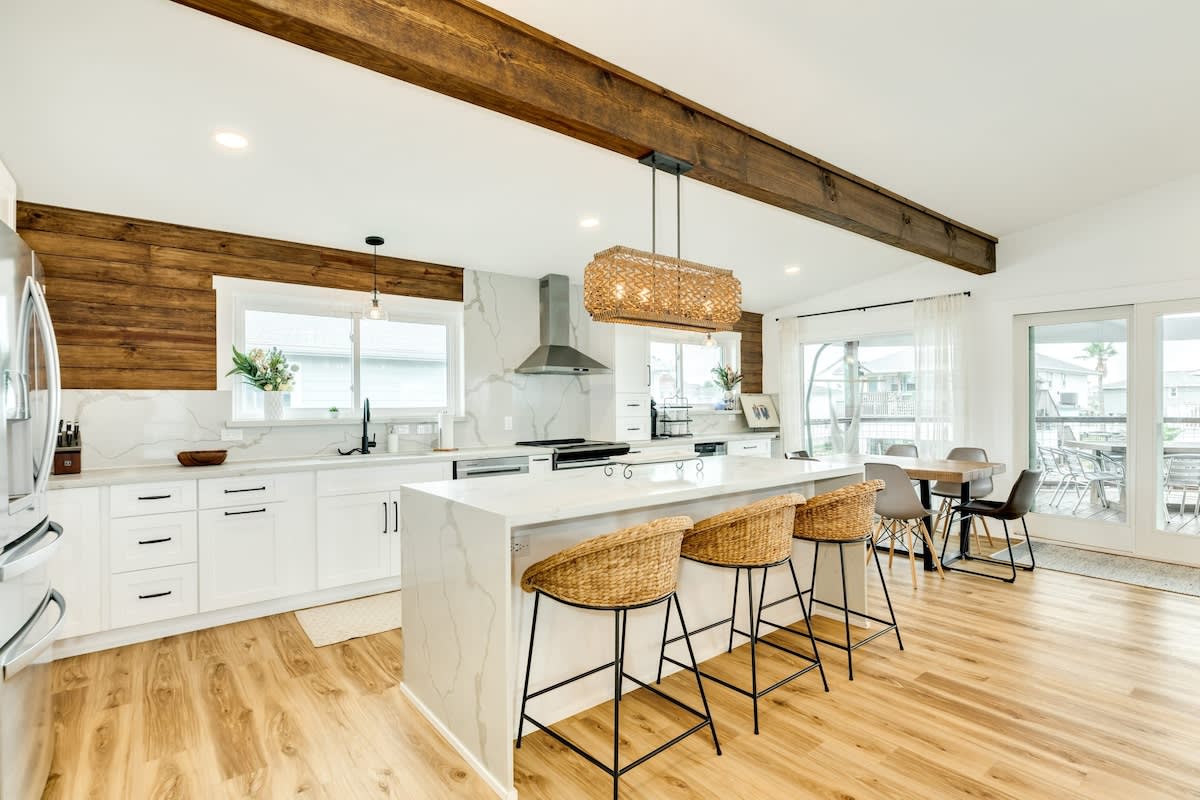 Here Fishy Fishy Chic Bayside Hot Tub Fire Pit 7