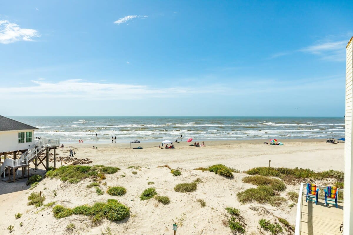 AWave From It All WOW View Steps to Beach Entrance 4