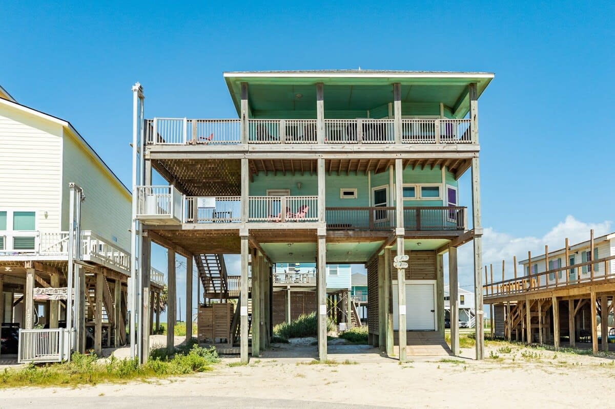 AWave From It All WOW View Steps to Beach Entrance 3