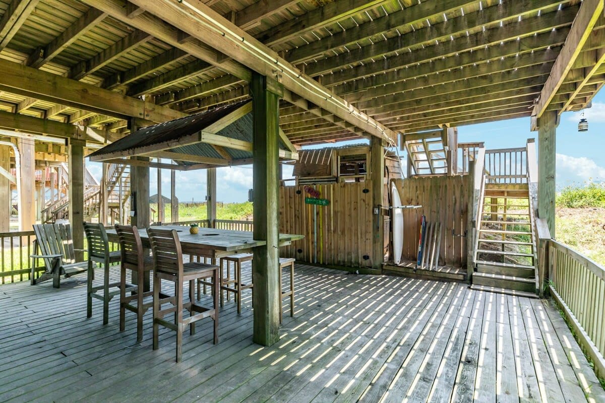 Bellamys Retreat Wake Walk Surf the Waves 8