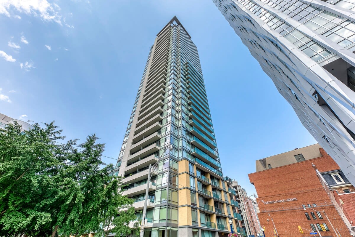 18 yorkville ave #515 2