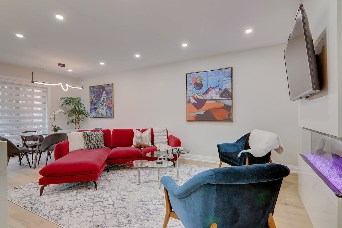 Private Oasis in the Annex 2000 sq ft of Luxury