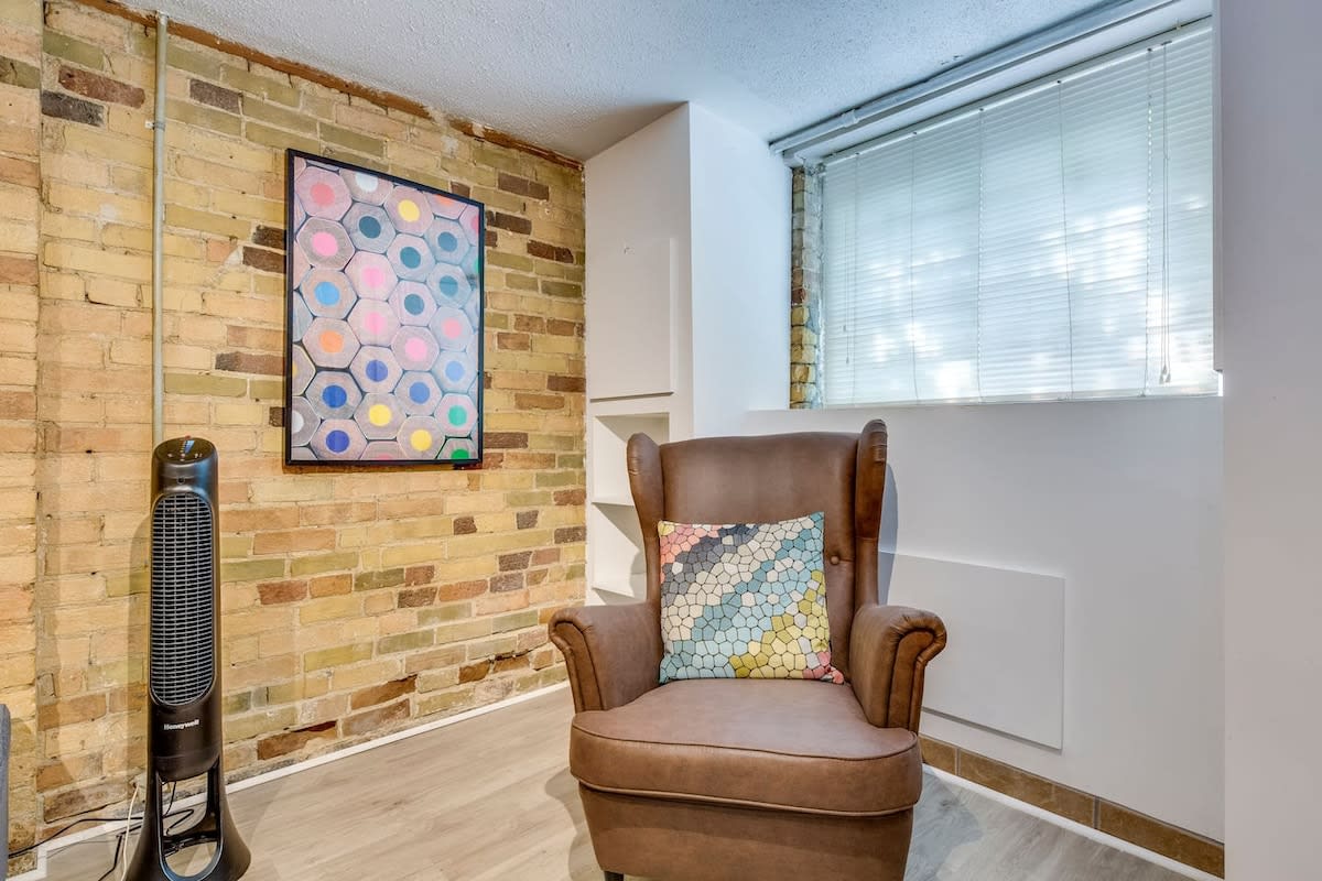 112 mcgill st 3