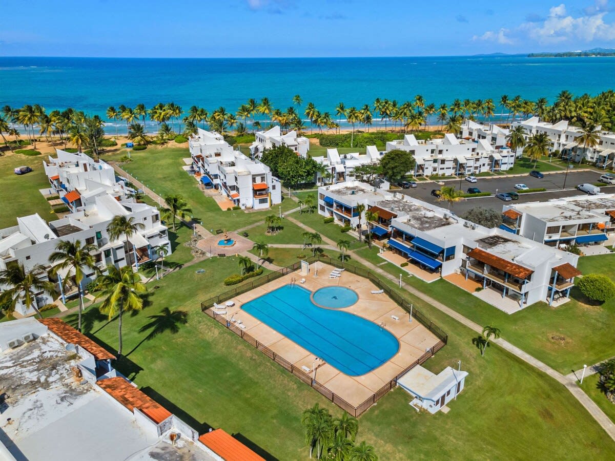 Bosque y Mar Villa | Steps from the Beach and Pool — Río Grande, Río Grande — vacation rental