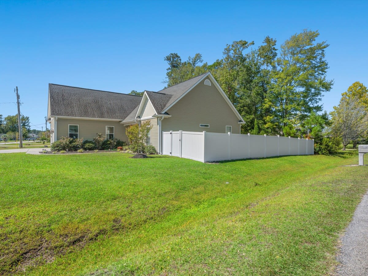 Listing image 46