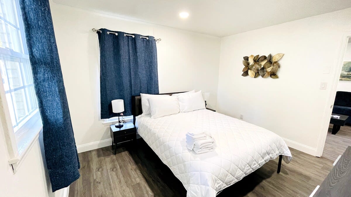 Listing image 11
