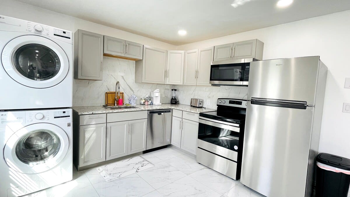 Listing image 6