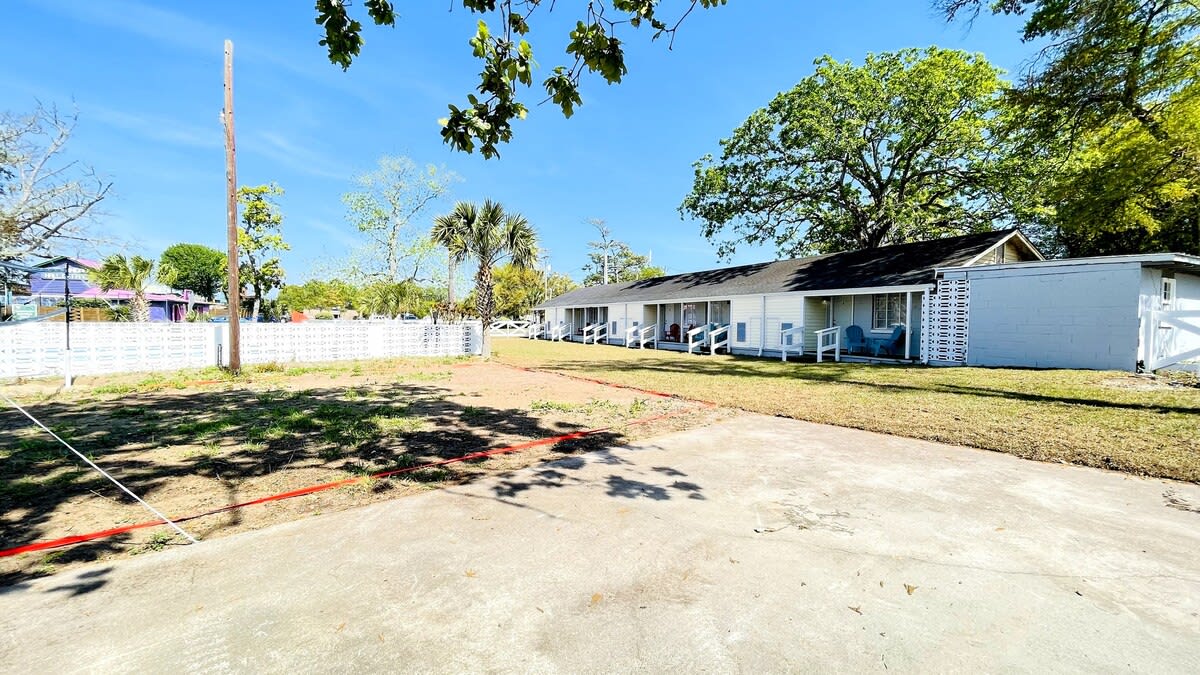 Listing image 21