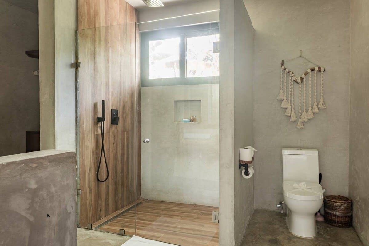 Ensuite bathroom