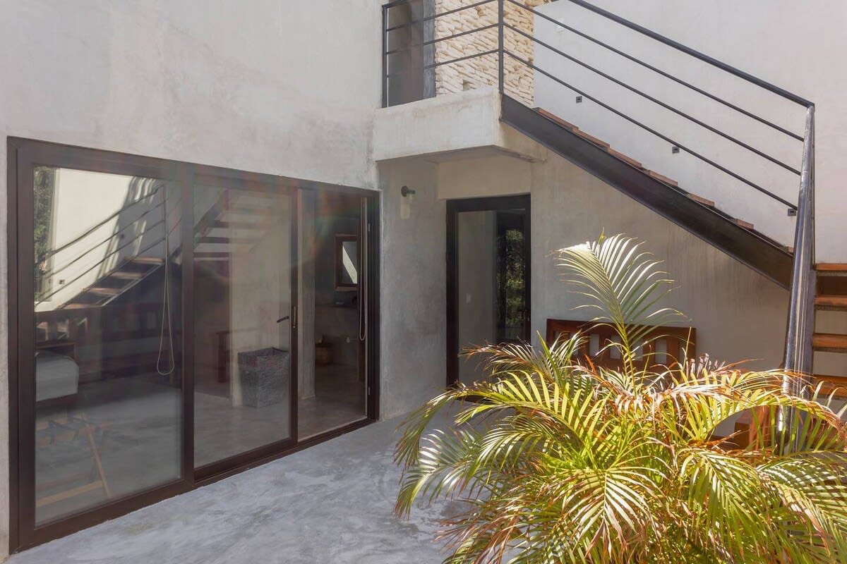 Second floor shared patio