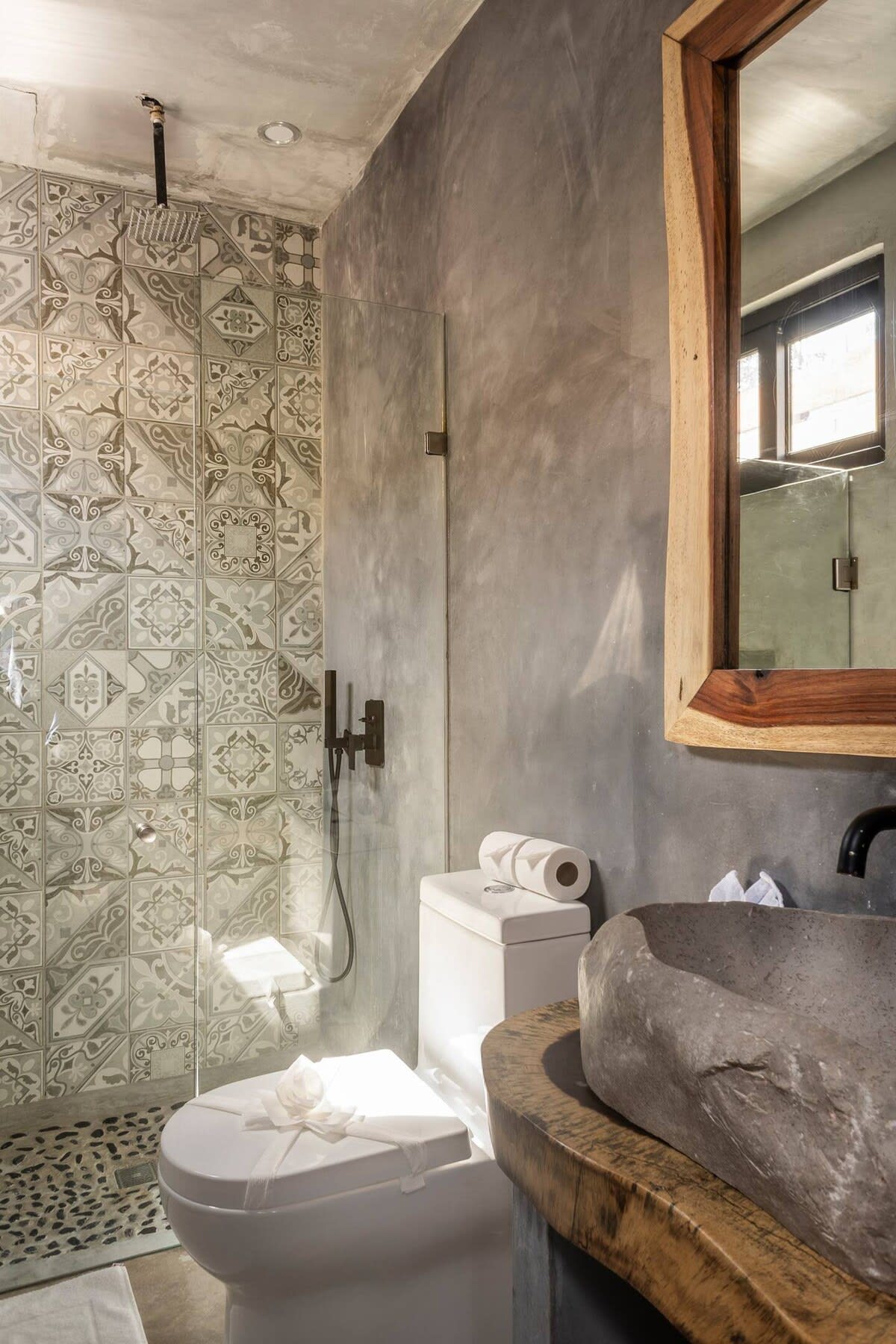 Bedroom 1 suite bathroom
