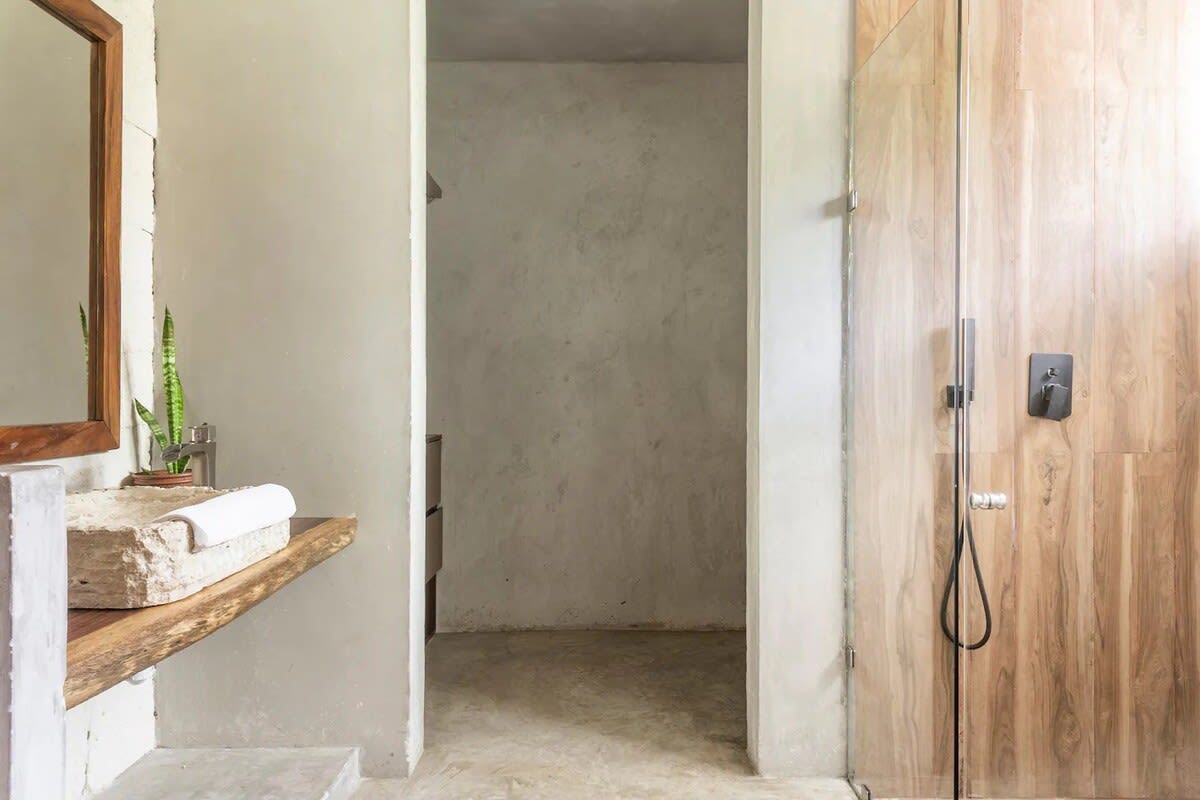 Ensuite bathroom