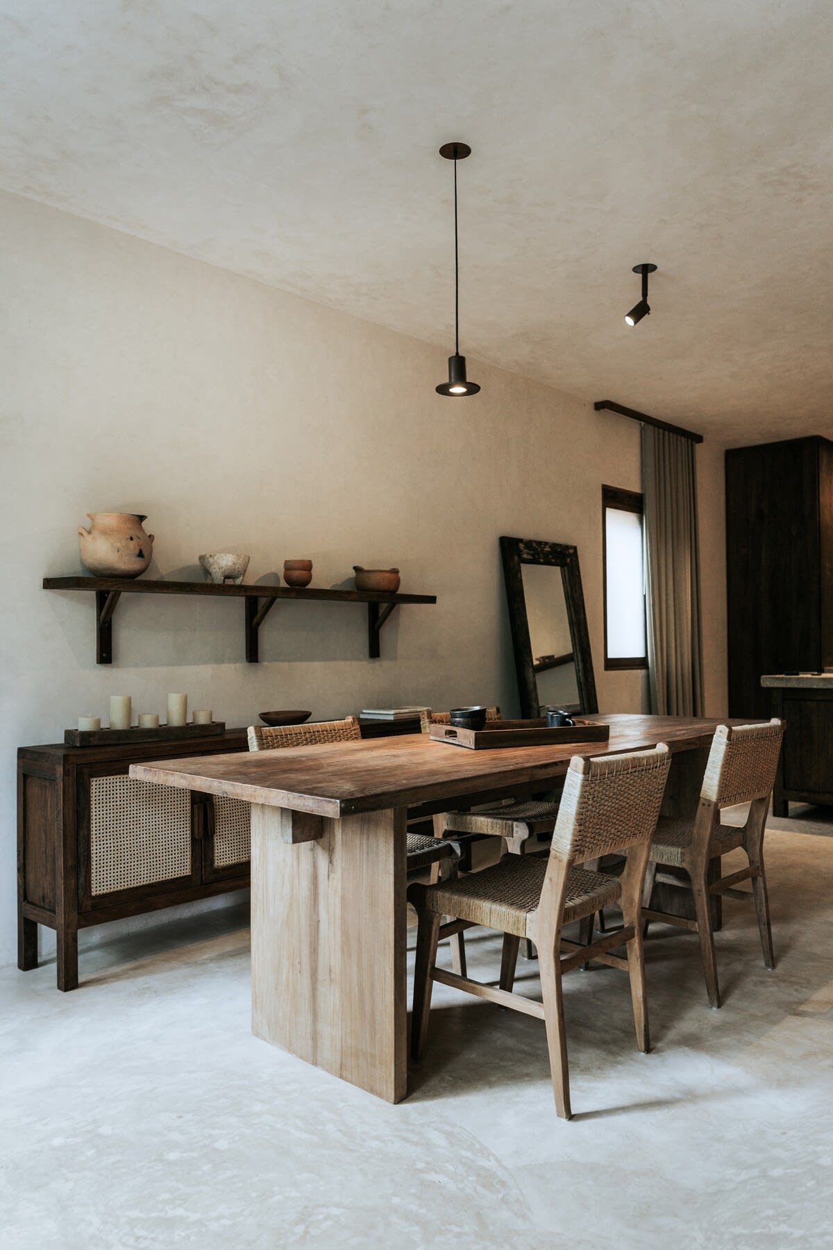 Rustic and cozy dining room.