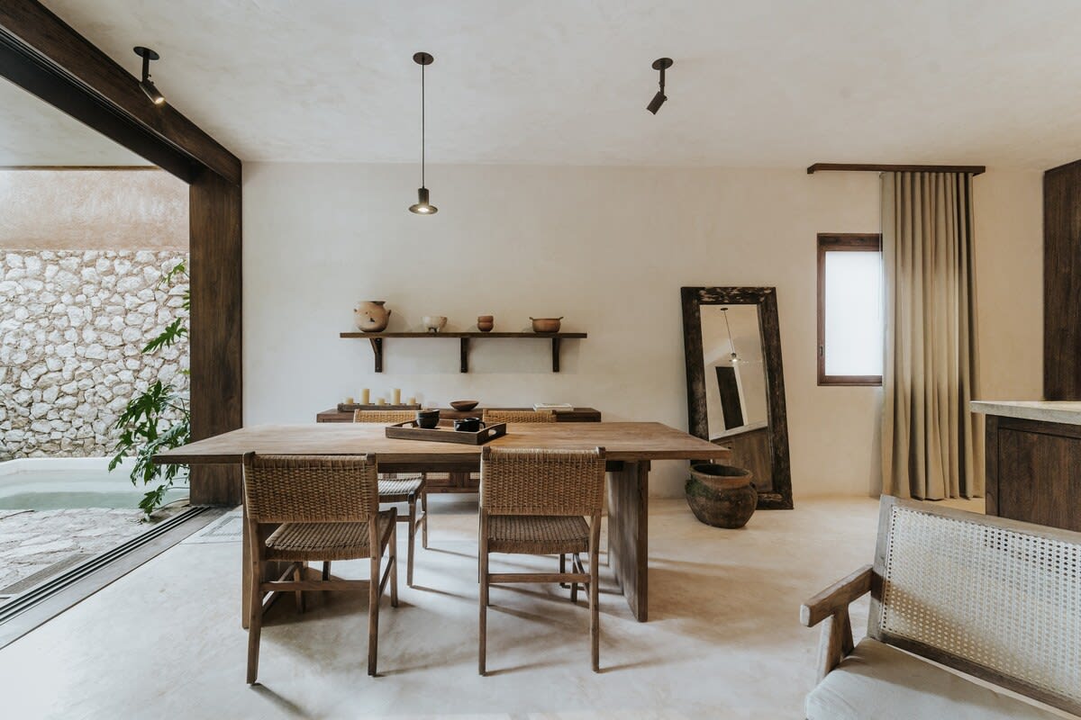 Dining area suited for 4 seated guests