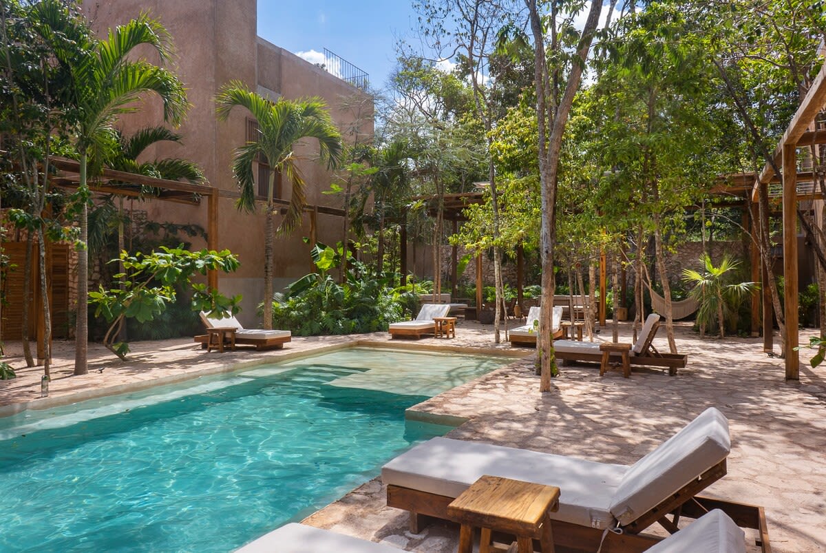 Common Common pool area with sun loungers for the Kokoon complexpool area with sun loungers for the Kokoon complex