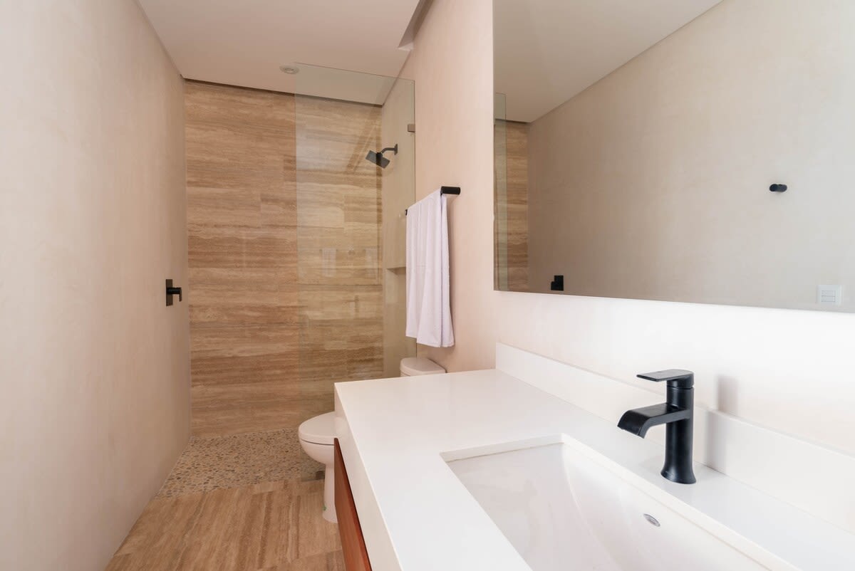 Bathroom en suite