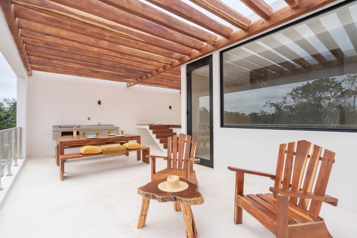 First floor terrace / seating & dining area, grill, plunge pool.