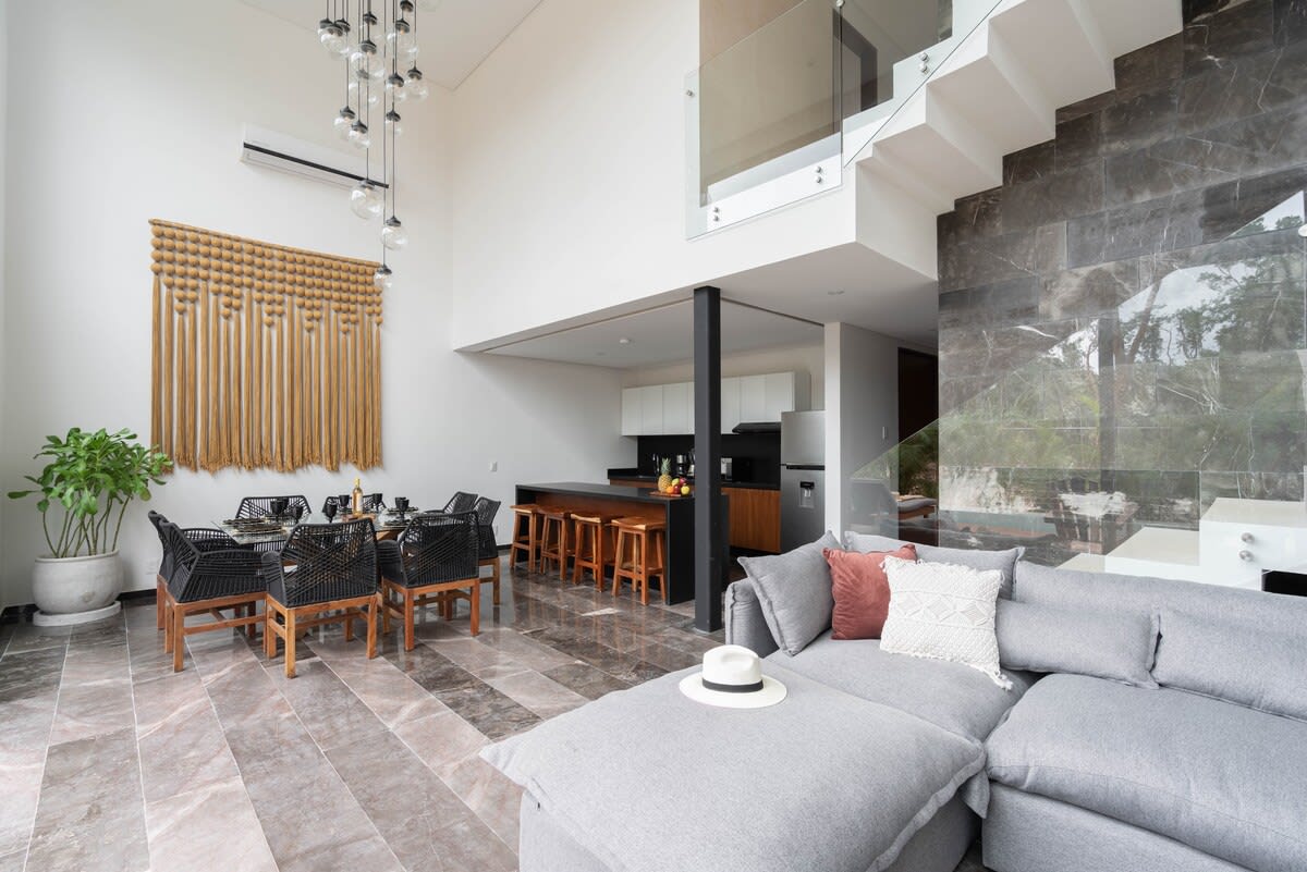 Living room & dining area