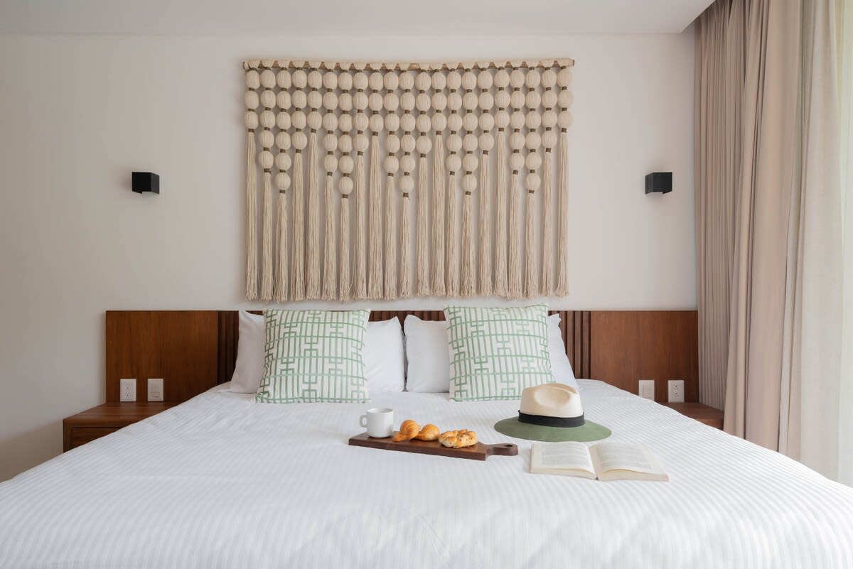 Bedroom #3 / first floor. Air conditioner, fan, smart tv, terrace, en suite bathroom.