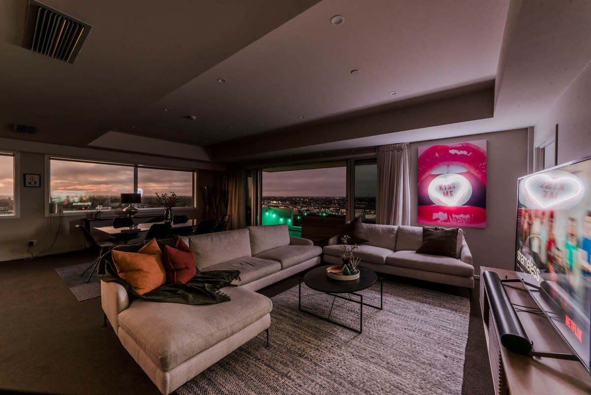 Sleep Amongst the Clouds – Panoramic Views