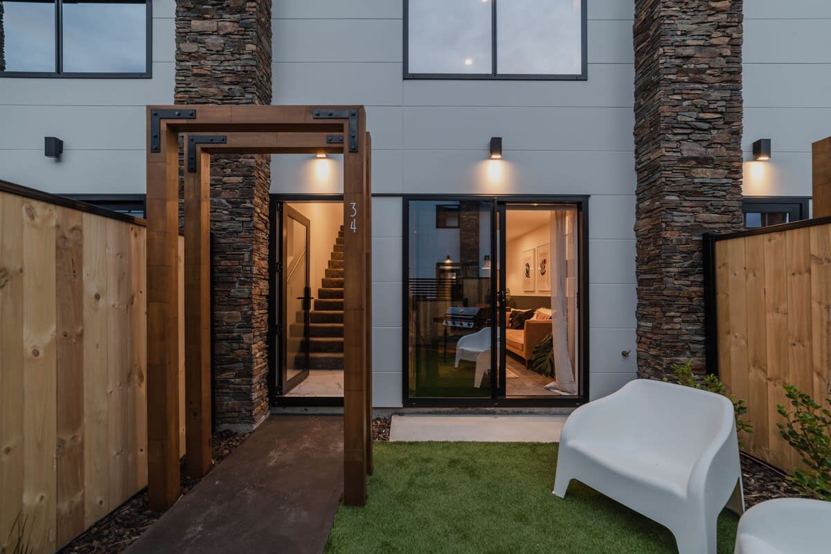Luxury Central City Getaway