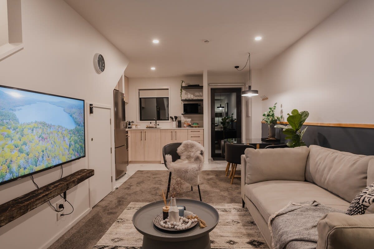 High Roller Luxury Casino Suite — Christchurch, Canterbury — vacation rental