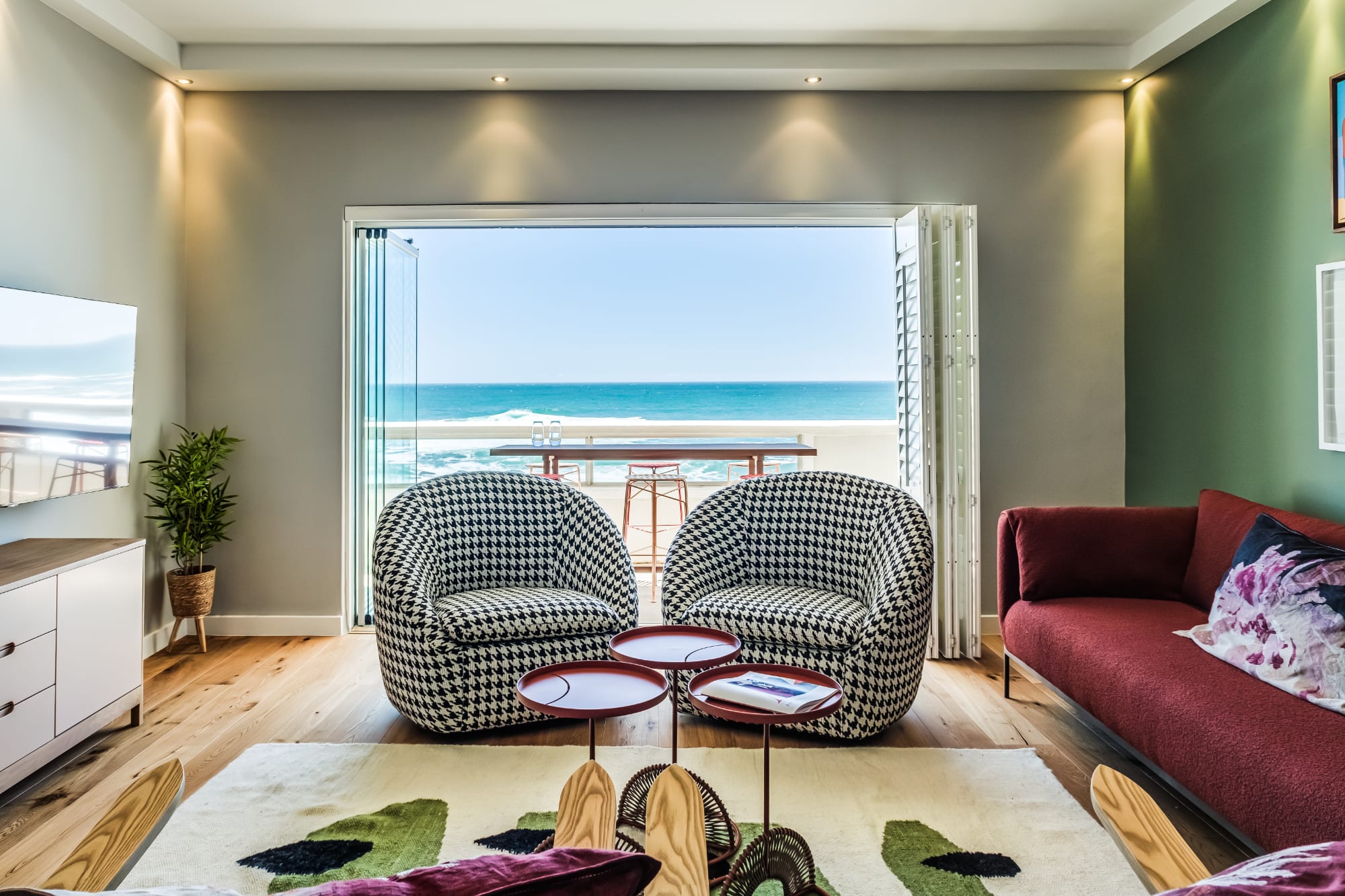 Picturesque Seaside Haven Aretzi 6