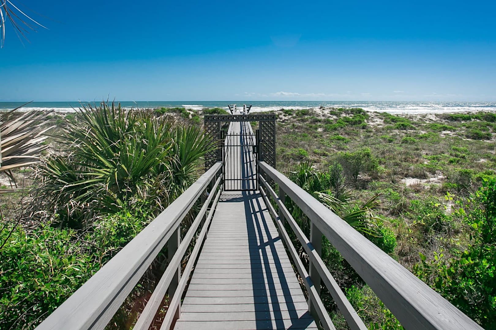 New! Summer Deal: Free Fun and Beach Gear Credit - Foto 14