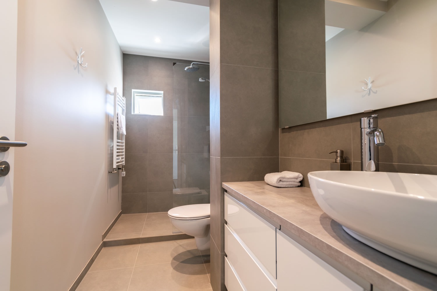 View 10