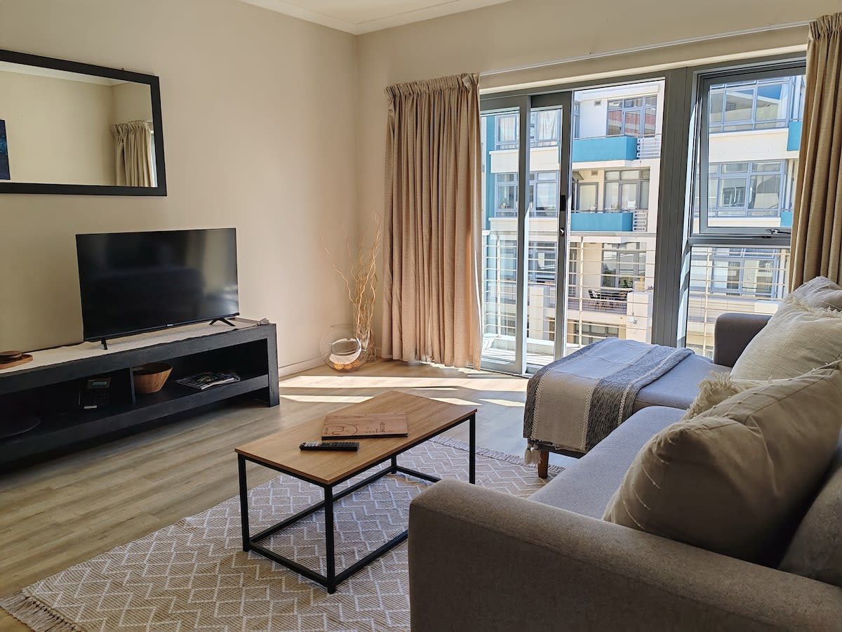 Beach Loft Empire Apartment — Muizenberg, Cape Town — vacation rental