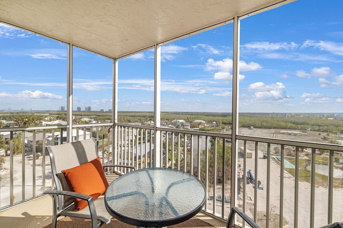 Gorgeous Building 1 Bay Views Beach & Tennis 1902 — Bonita Springs, FL — vacation rental