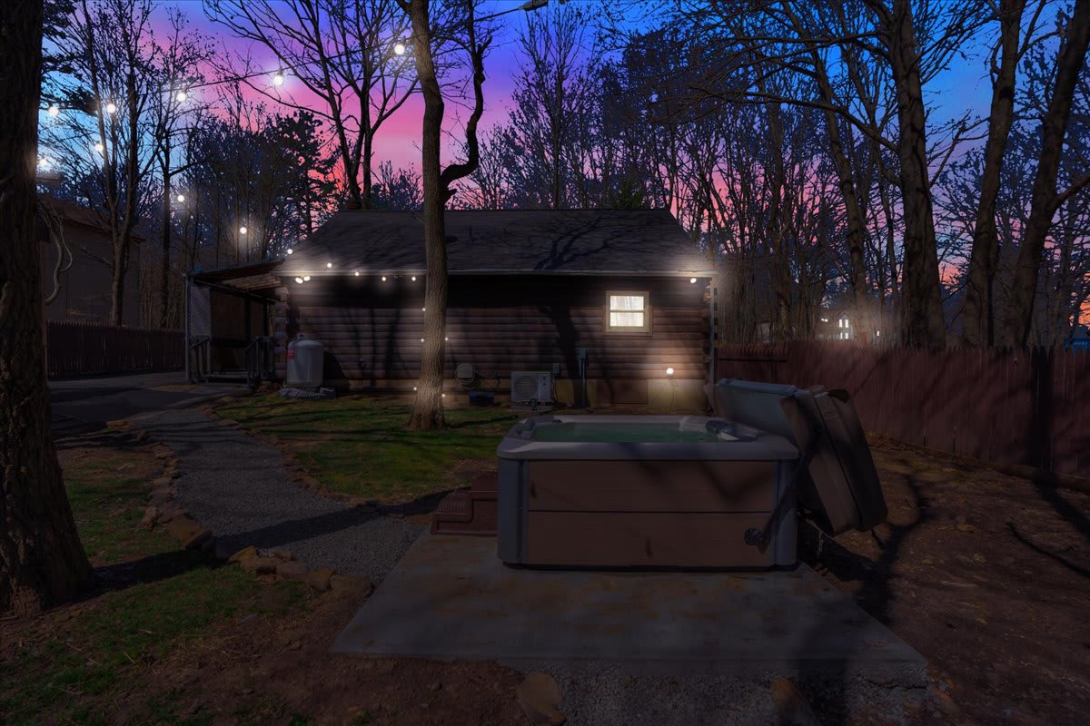 Pocono Log Cabin | Hot Tub | Lake Access | Firepit