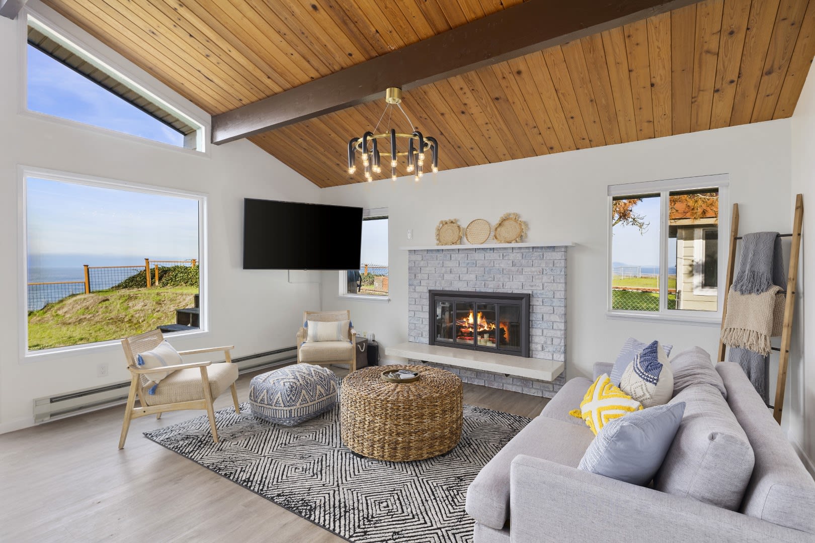 Island Hideaway with Stunning Ocean Views
