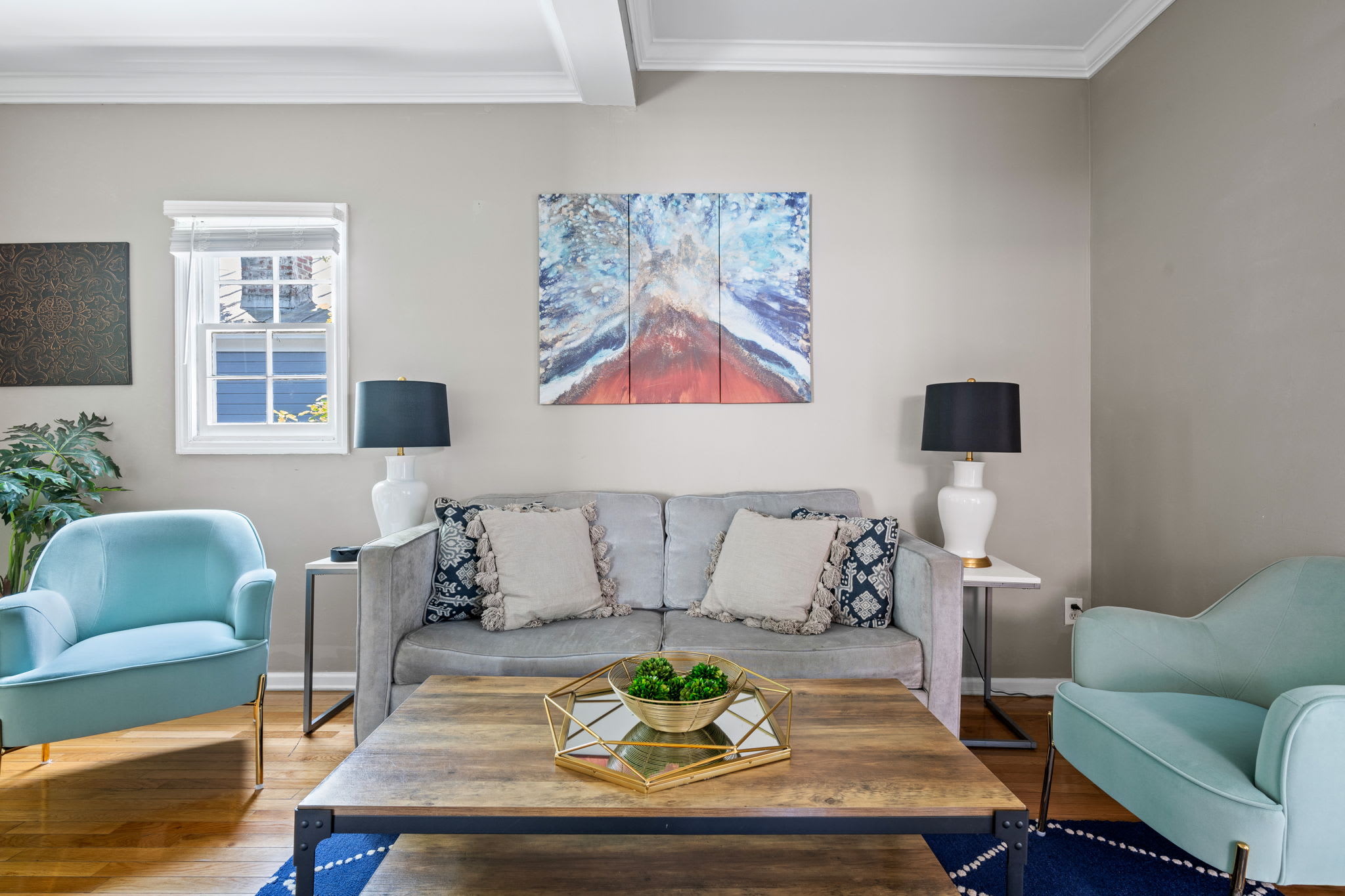 Charming Second Floor Condo 6 Blocks To King — Charleston, SC — vacation rental