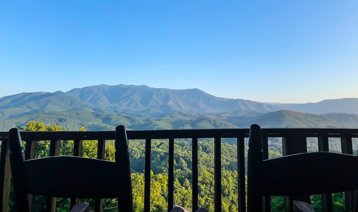 Insane Views GSMNP/Near DwTN Gatlinburg/Hot Tub — Gatlinburg, TN — vacation rental