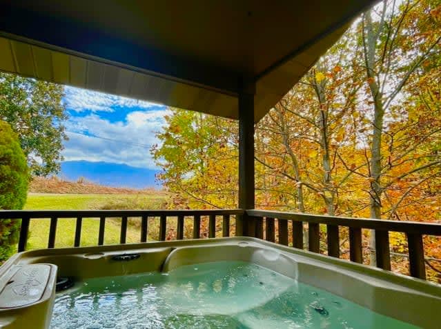 Big Views of Mt. LeConte/Near Downtown Gatlinburg — Gatlinburg, TN — vacation rental