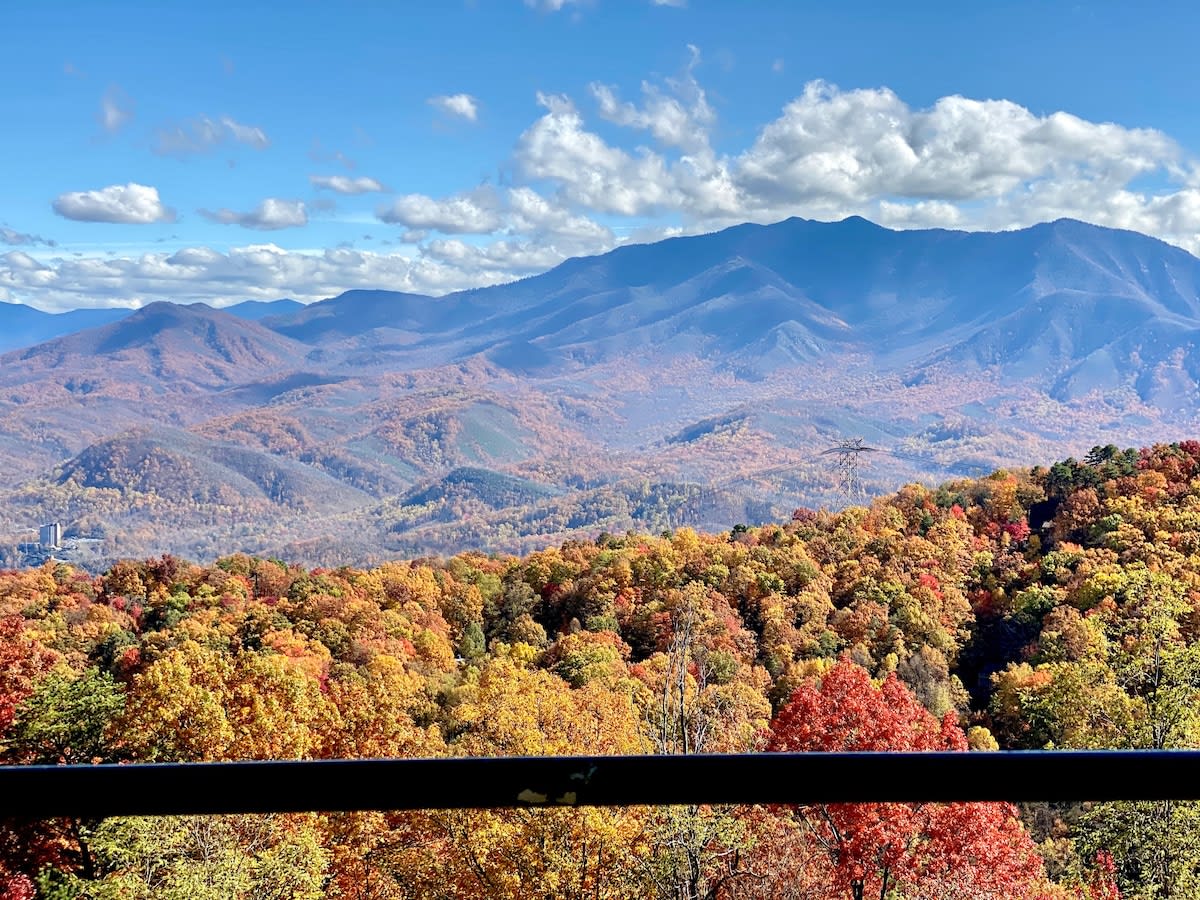 Sweeping Views Of GSMNP/Indoor Pool & Hot Tub — Gatlinburg, TN — vacation rental