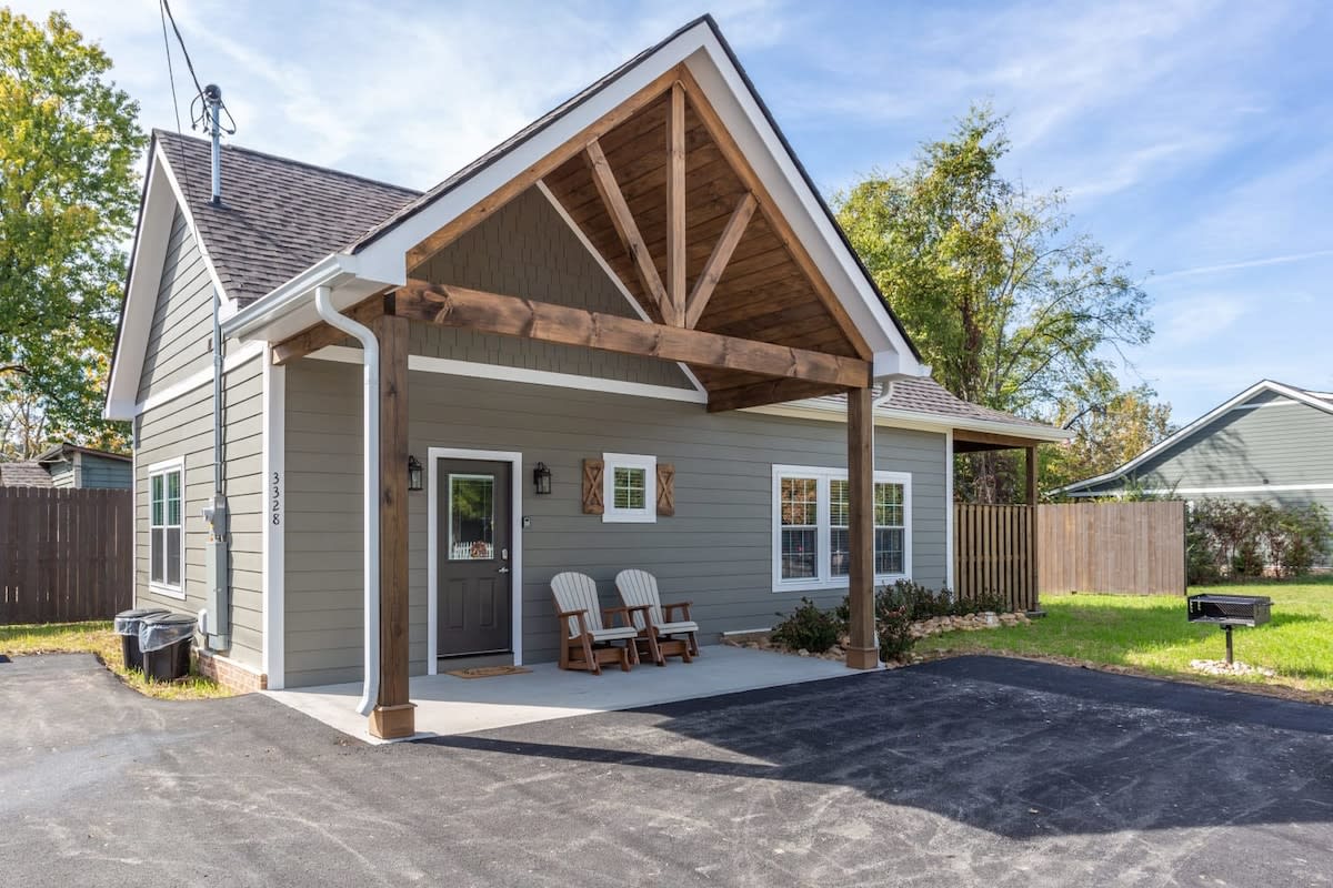Walk Into Downtown Pigeon Forge/Arcade/Hot Tub — Pigeon Forge, TN — vacation rental