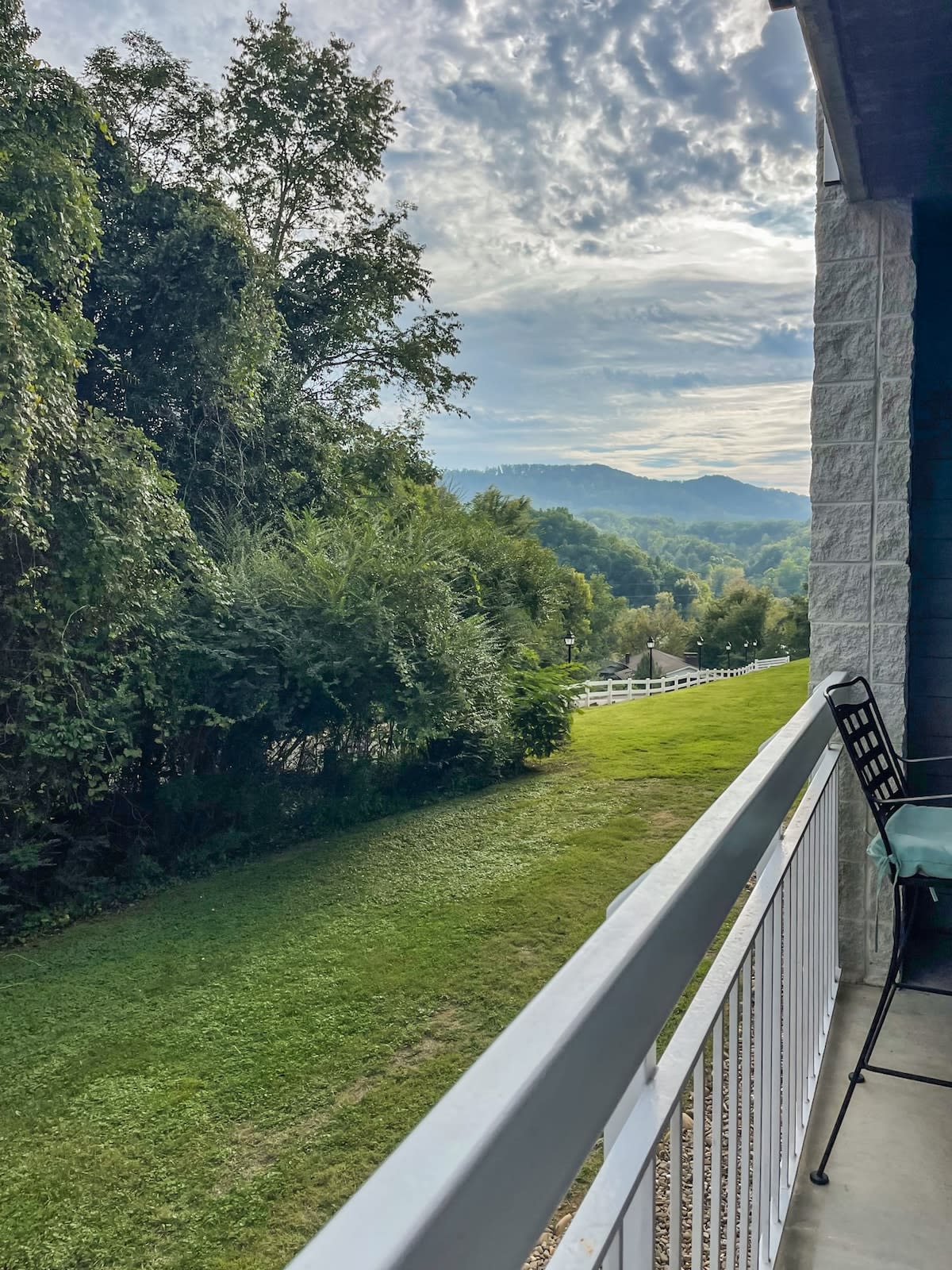 Mountain View Condo Minutes 2 Pigeon Forge Parkway — Pigeon Forge, TN — vacation rental