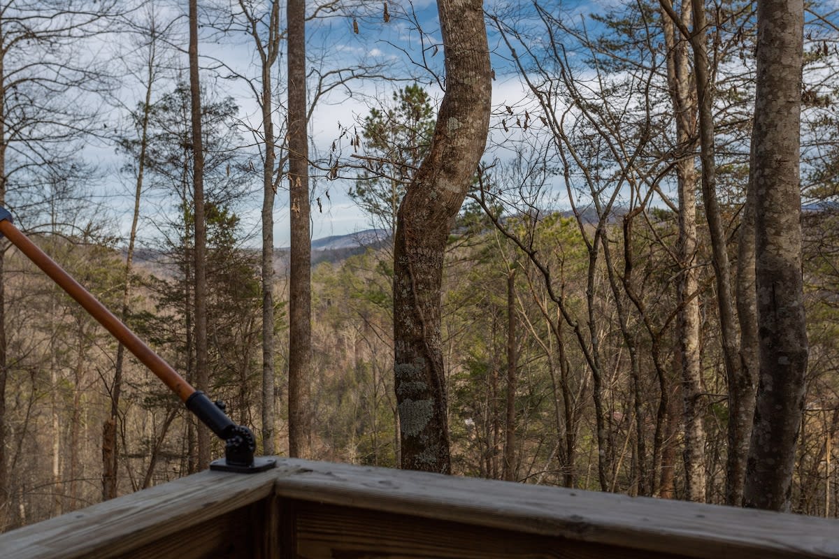 Beautiful Mountain Cabin/Hot Tub — Sevierville, TN — vacation rental
