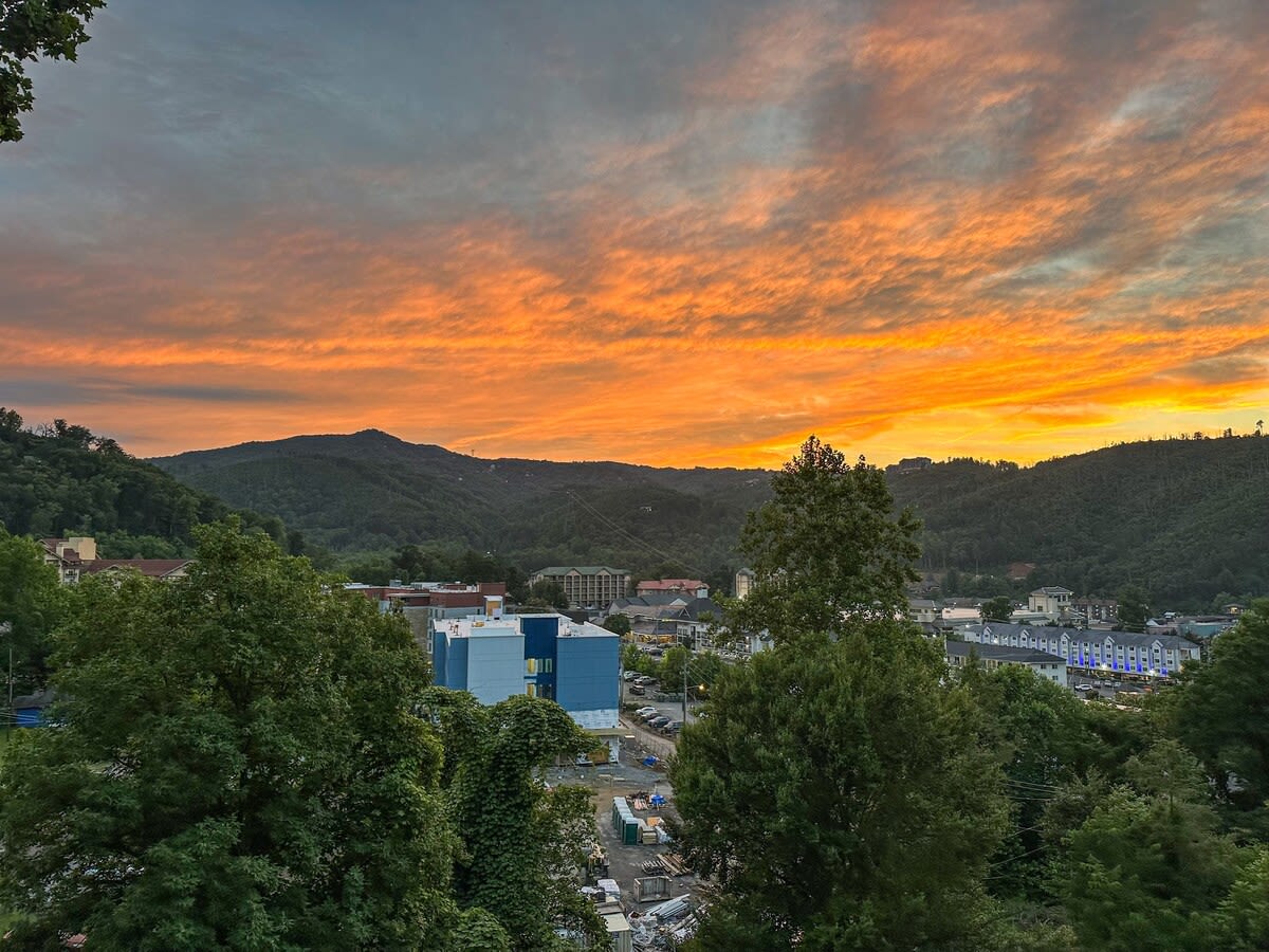 Walk2DwTnGatlinburg/MountainView — Gatlinburg, TN — vacation rental