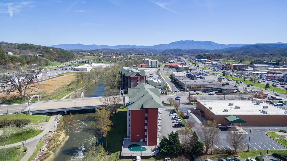 Riverfront/Downtown Pigeon Forge — Pigeon Forge, TN — vacation rental