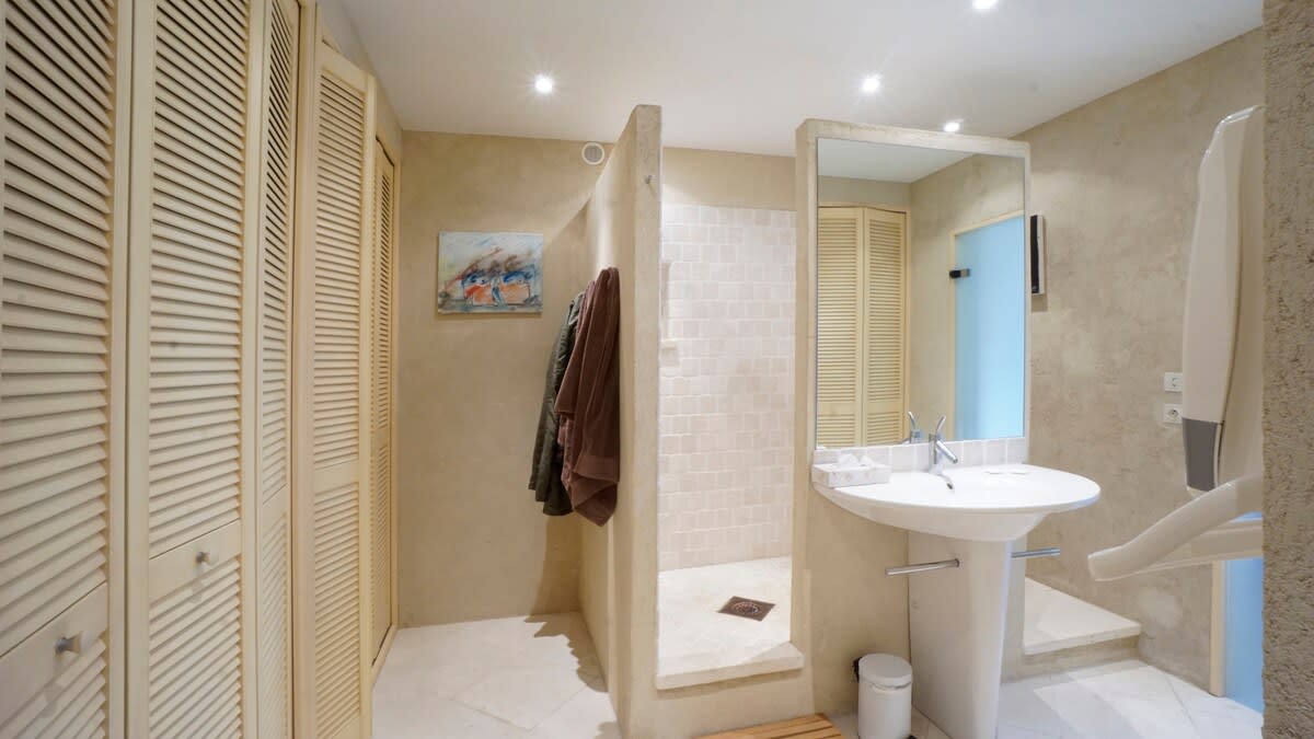 Property thumbnail 12