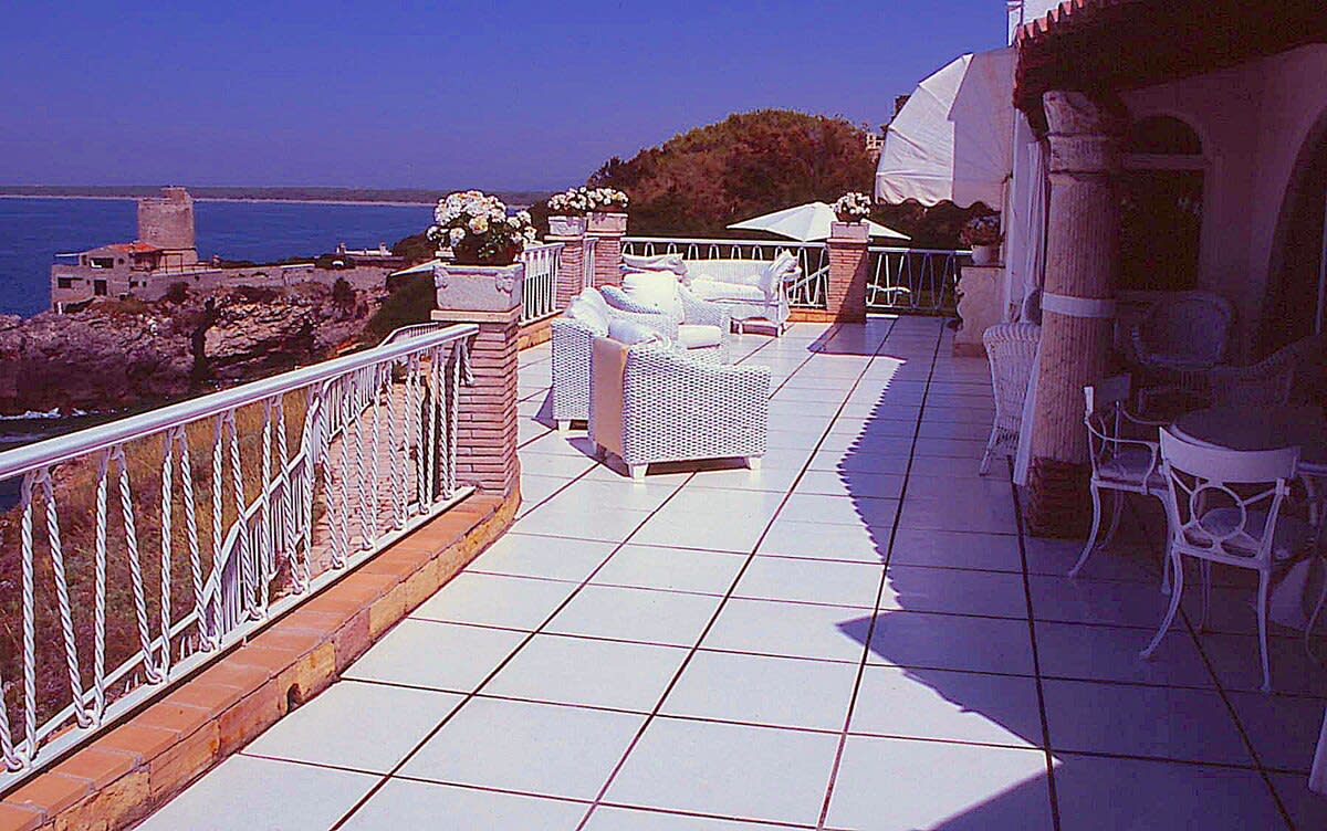 View 10