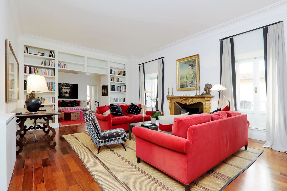 La Camelia - Image 10