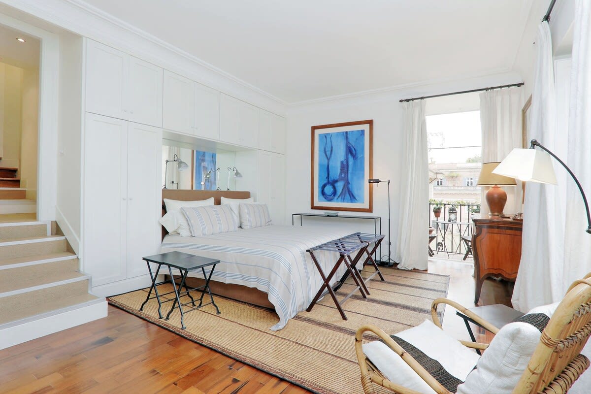 La Camelia - Image 14