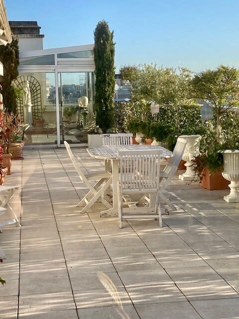 Paris Indulgence - Image 44